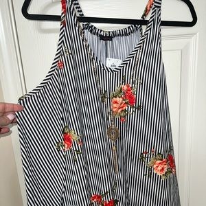 NWT, summer tank with attached necklace